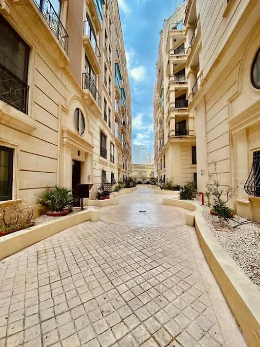 Good Value For Money - Close To D Seafront & Bars Sliema Apartment