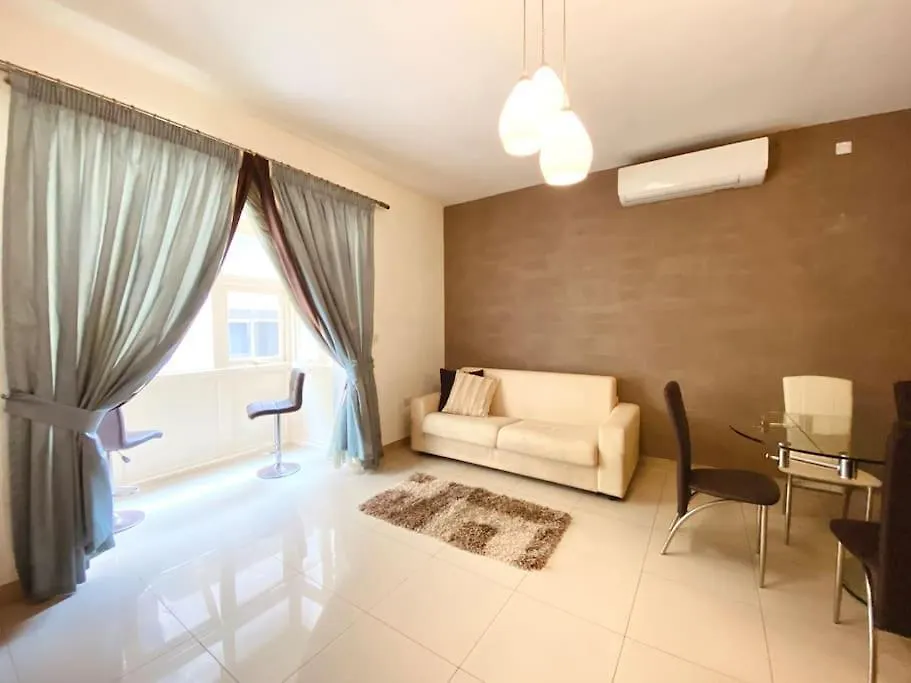 Apartment Good Value For Money - Close To D Seafront & Bars Sliema