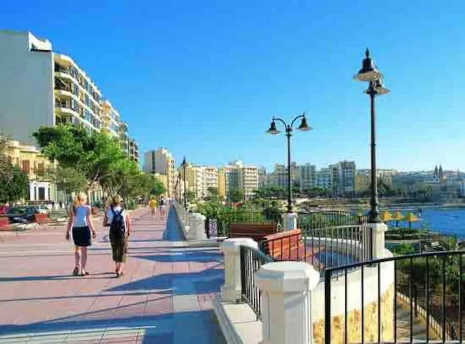Apartment Good Value For Money - Close To D Seafront & Bars Sliema Malta